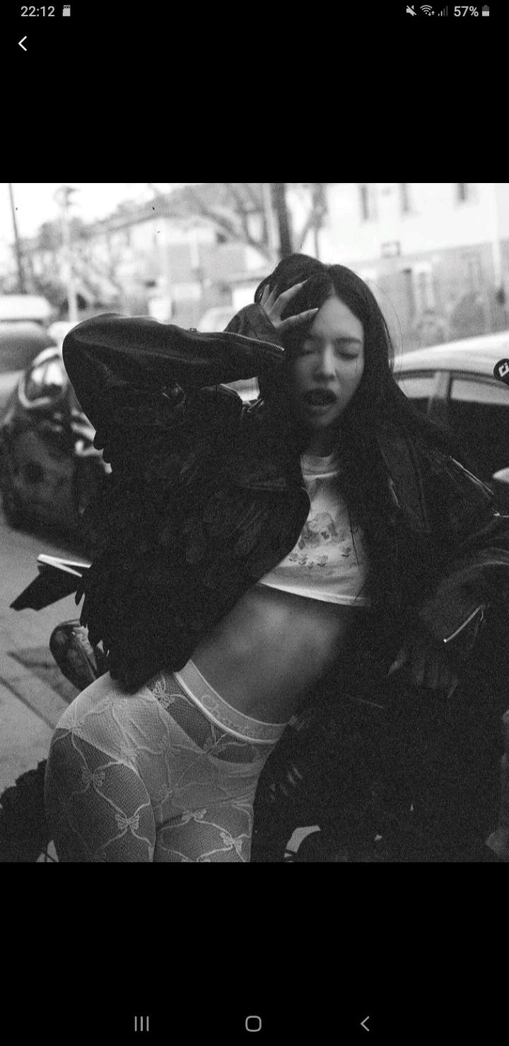 Jennie thumbnail