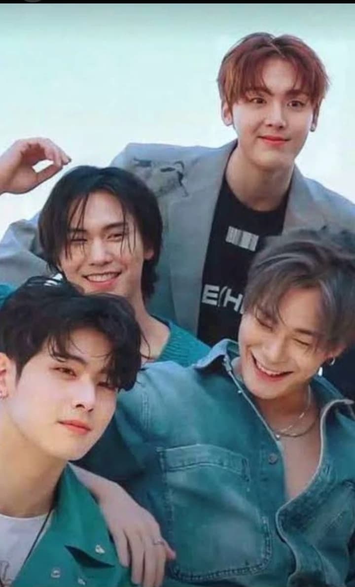 ASTRO 🥰✡️ thumbnail