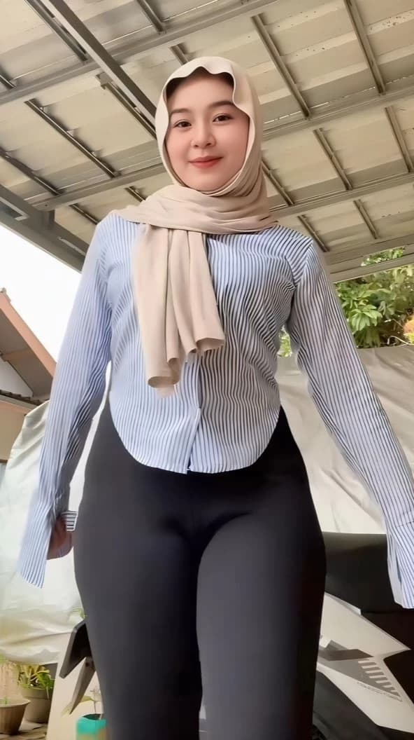 Anita thumbnail