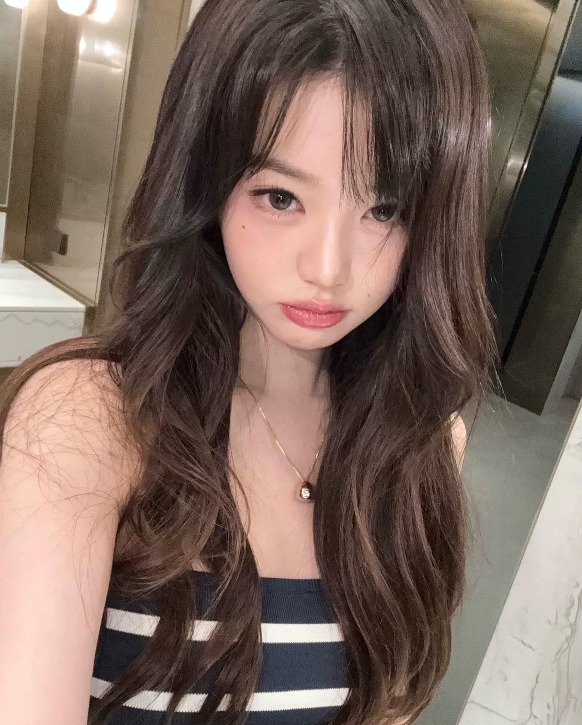 Wonyoung thumbnail