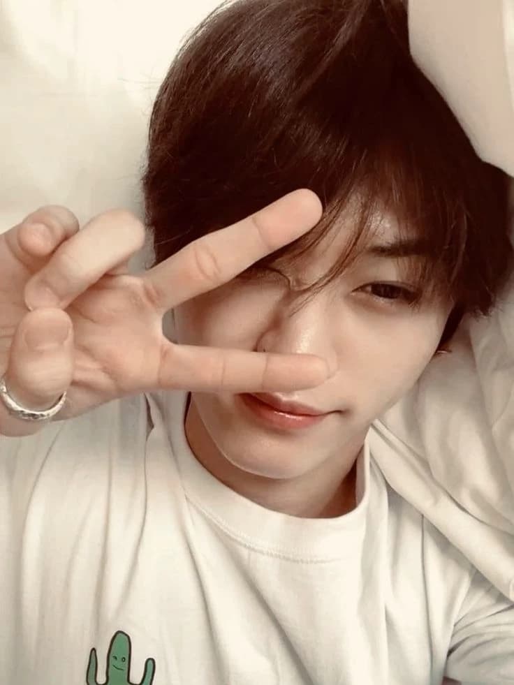 Lee know thumbnail