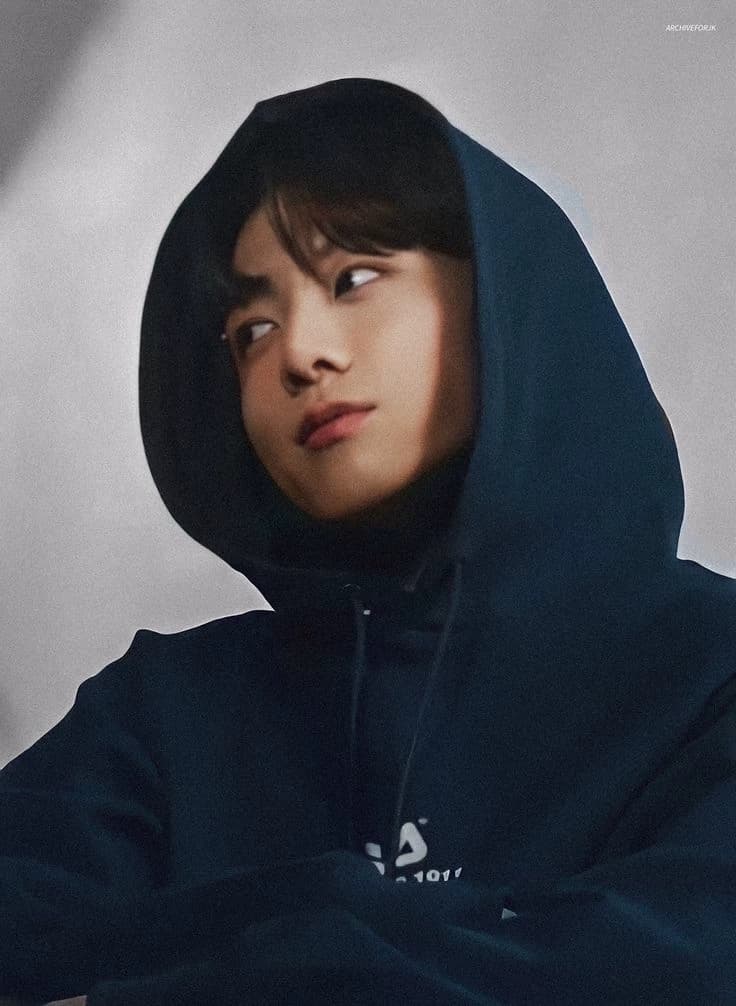 Jeon Jungkook - BL&OMEGAVERSE thumbnail