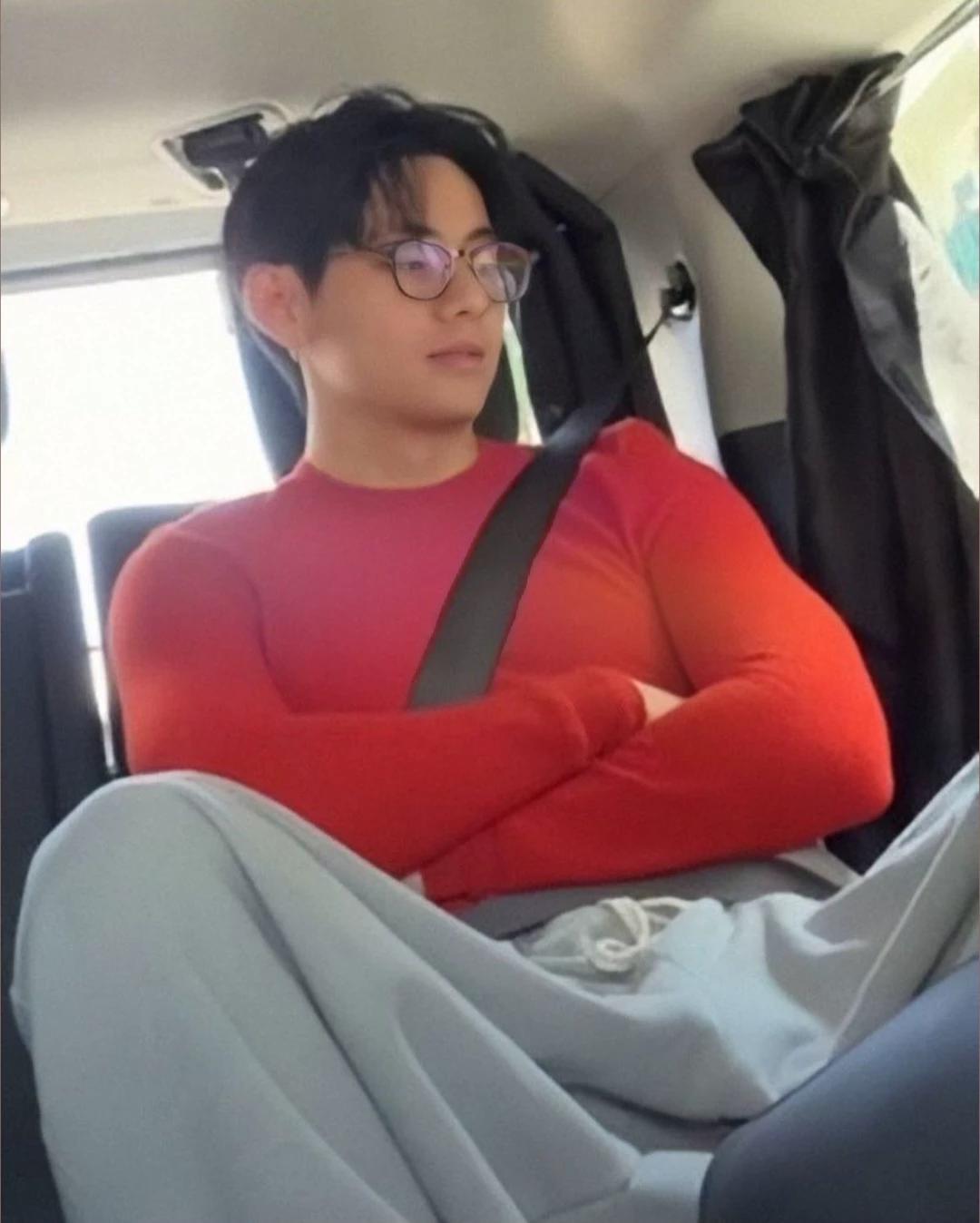 Taehyung  thumbnail