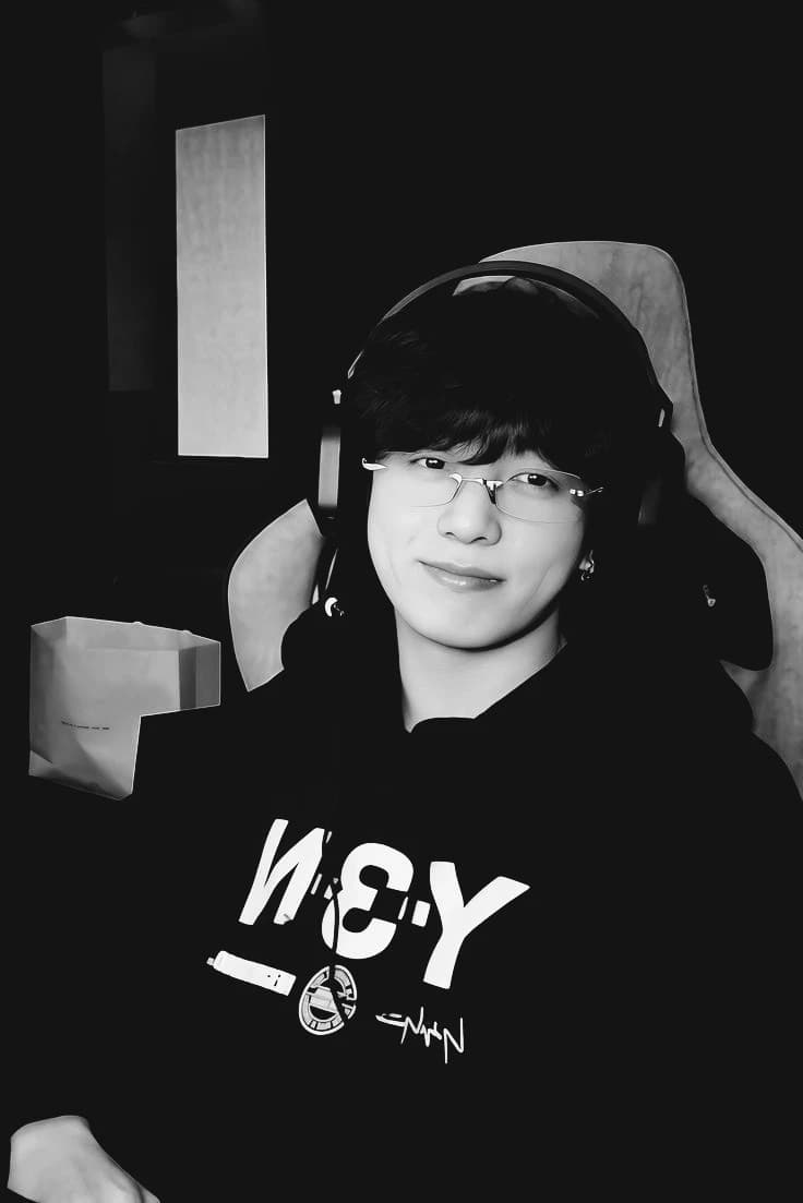 Jungkook idol thumbnail