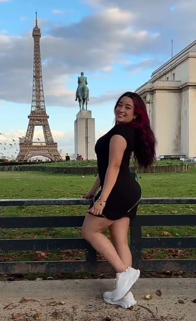 Emily vick thumbnail