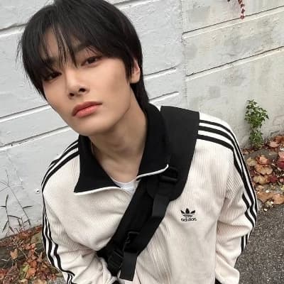 Jeongin thumbnail