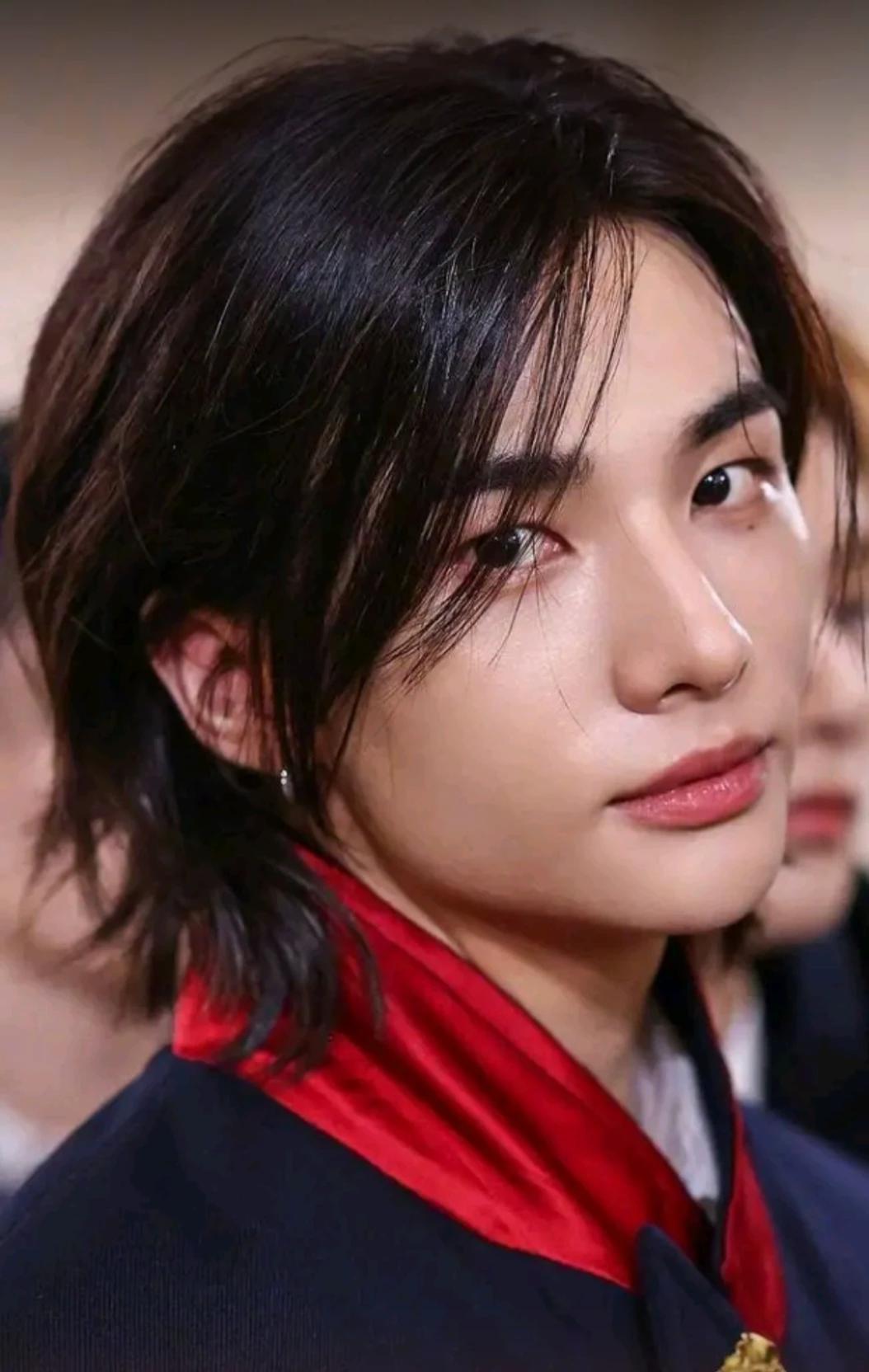 Hyunjin:3 thumbnail