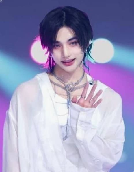 Hyunjin thumbnail