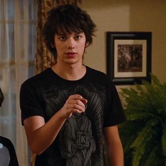 Rodrick Heffley thumbnail