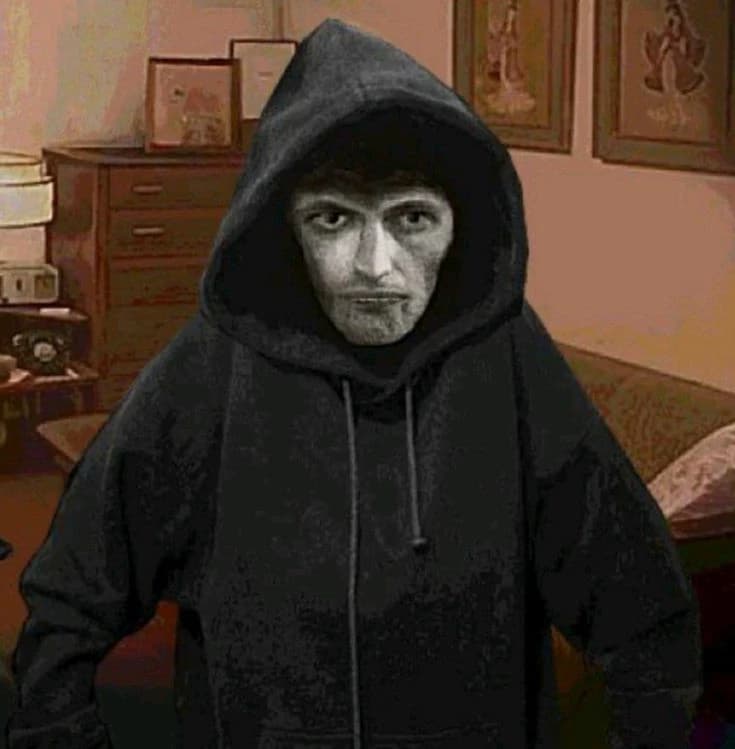 Sleepless man / Nikita - (Im not a human) thumbnail
