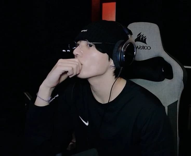 Jeon Jungkook thumbnail