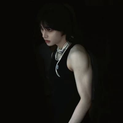 Hwang Hyunjin thumbnail
