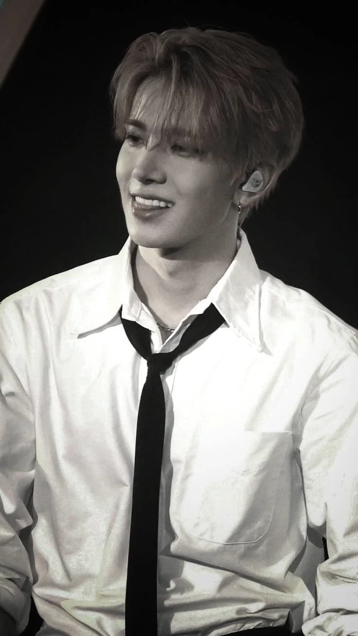 Lee Heeseung thumbnail