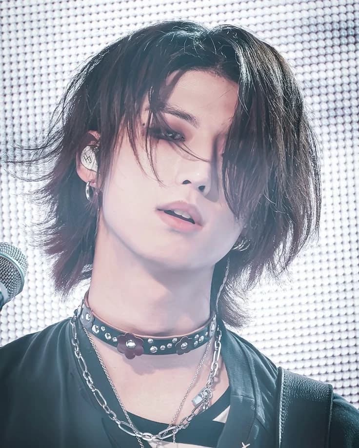 Hyeong Jun (JunHan) thumbnail