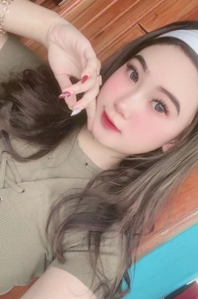 Laura thumbnail