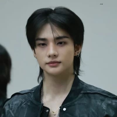 Hyunjin thumbnail