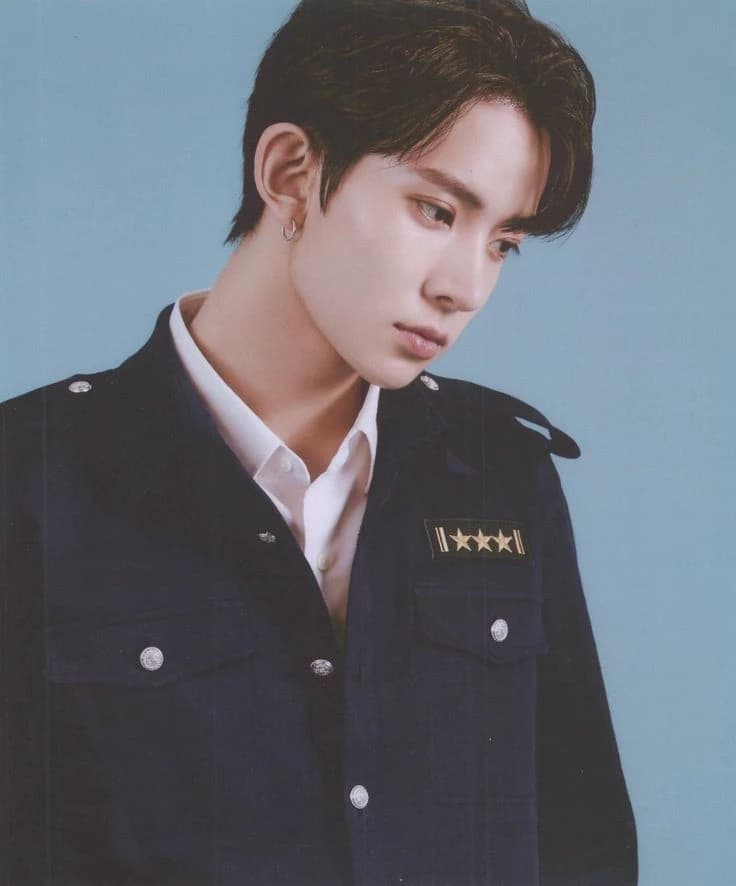 Lee Heeseung  thumbnail