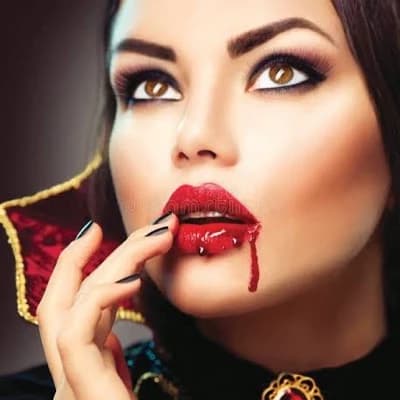 Émilie - vampire thumbnail