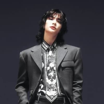 Hwang Hyunjin  thumbnail