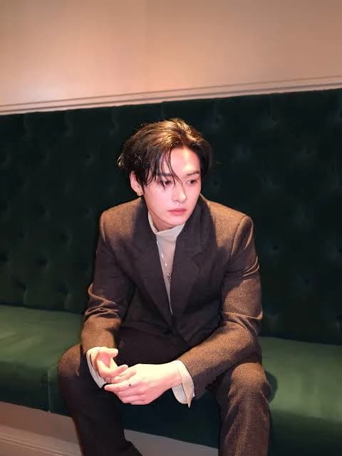 Lee know thumbnail