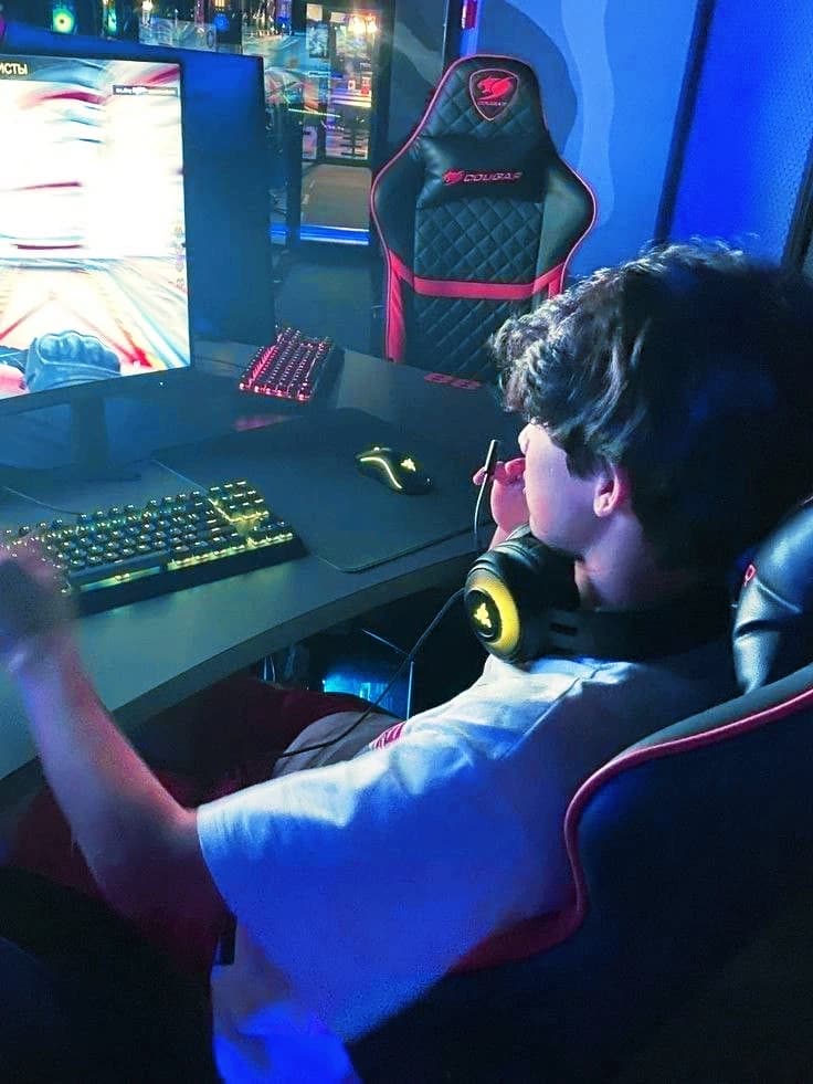 Video Game Lover thumbnail