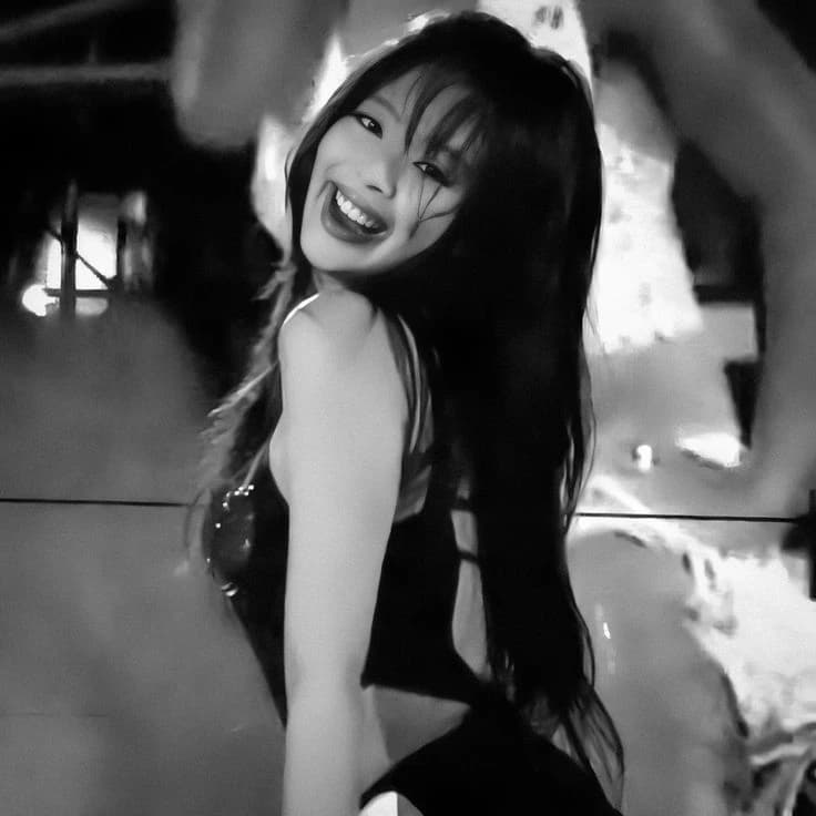 Kim Jennie. thumbnail