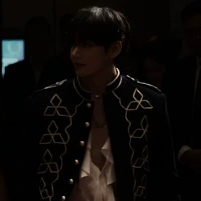 Kim Taehyung thumbnail