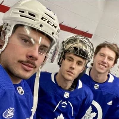 Toronto Maple Leafs thumbnail