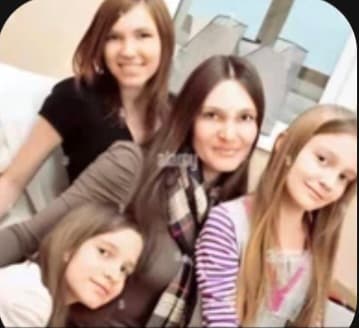Adoptive Giantesses thumbnail