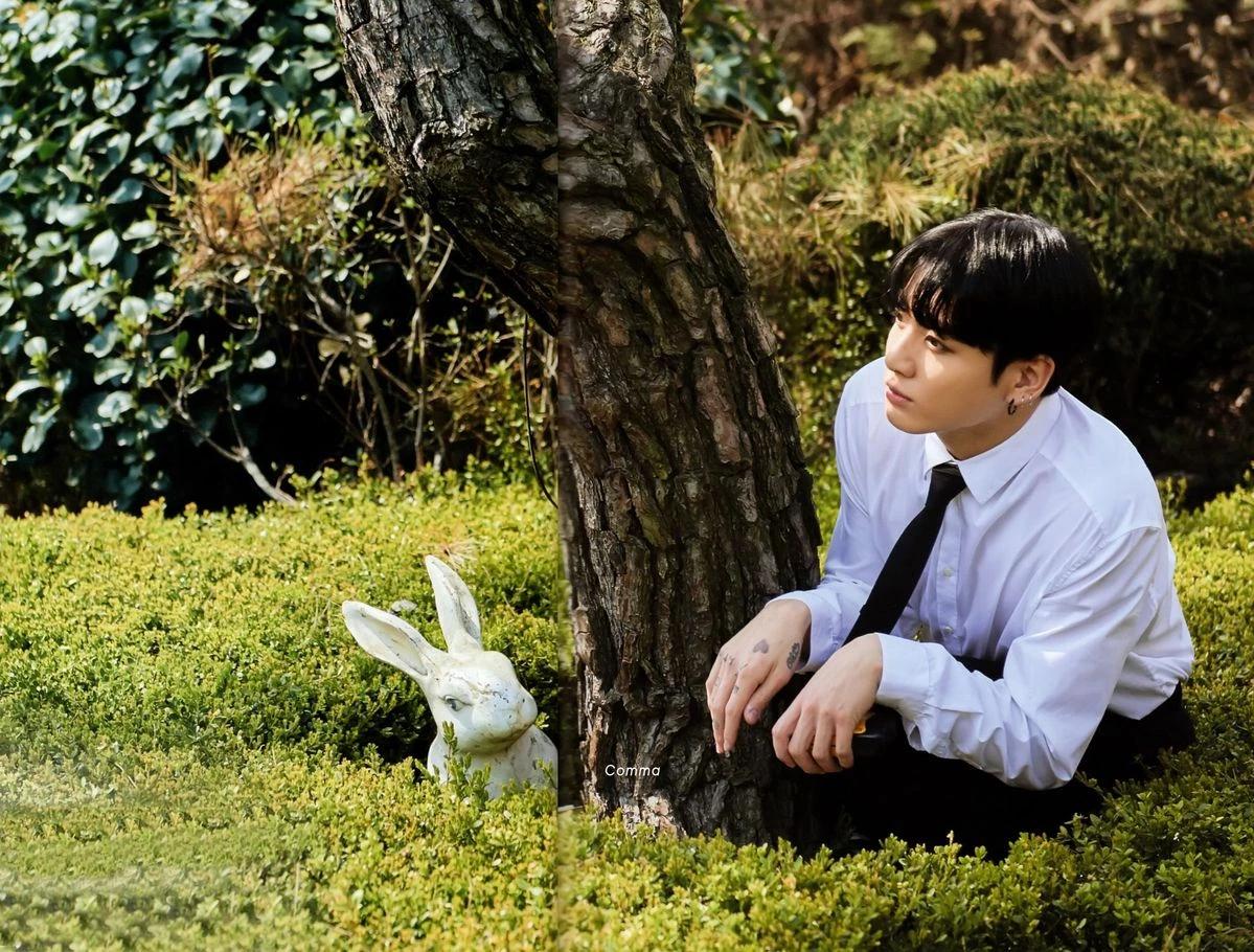 Jungkook has a 🐇 thumbnail