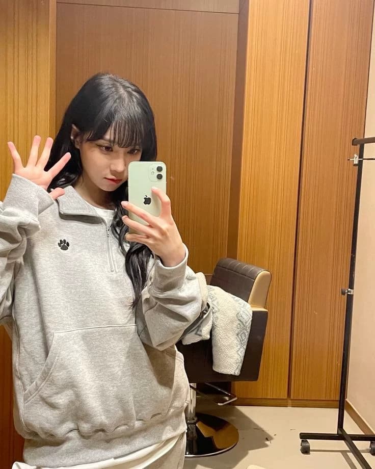 Kim Minjeong (WLW/GL) thumbnail