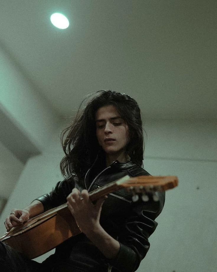 Isaac (guitarist and vocalist of Crack) thumbnail