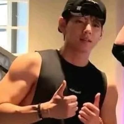 Kim Taehyung thumbnail