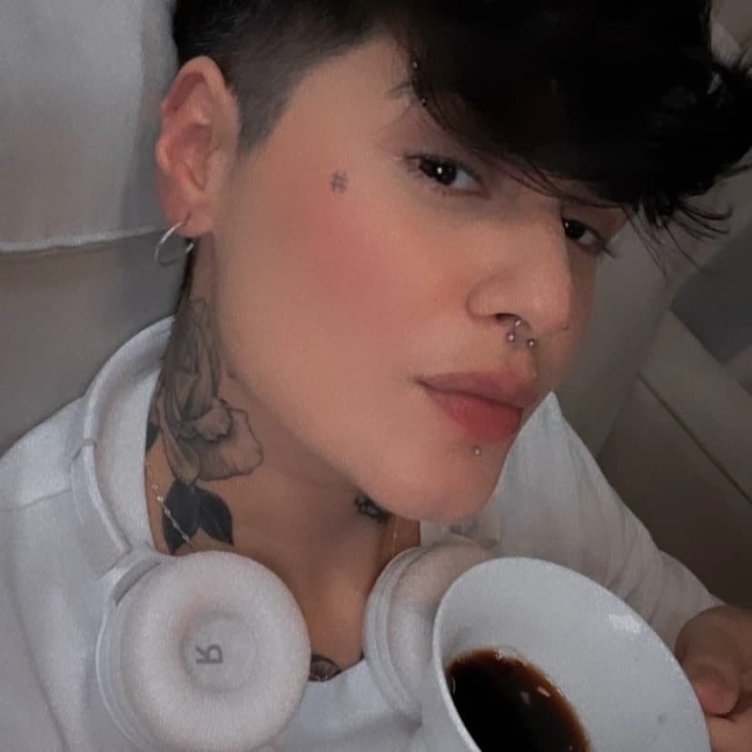 Betina thumbnail
