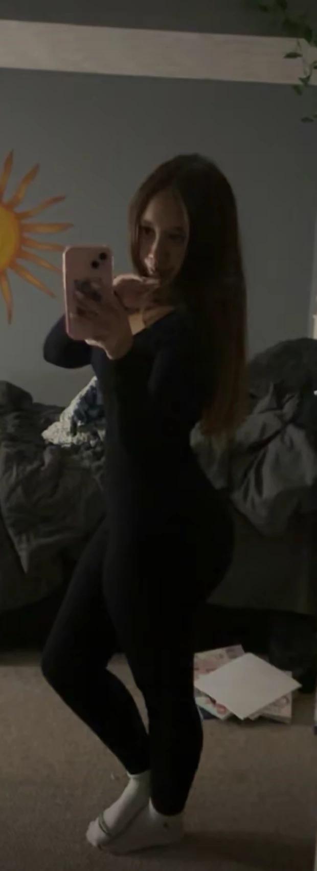 Breckie ur girl friends friend thumbnail