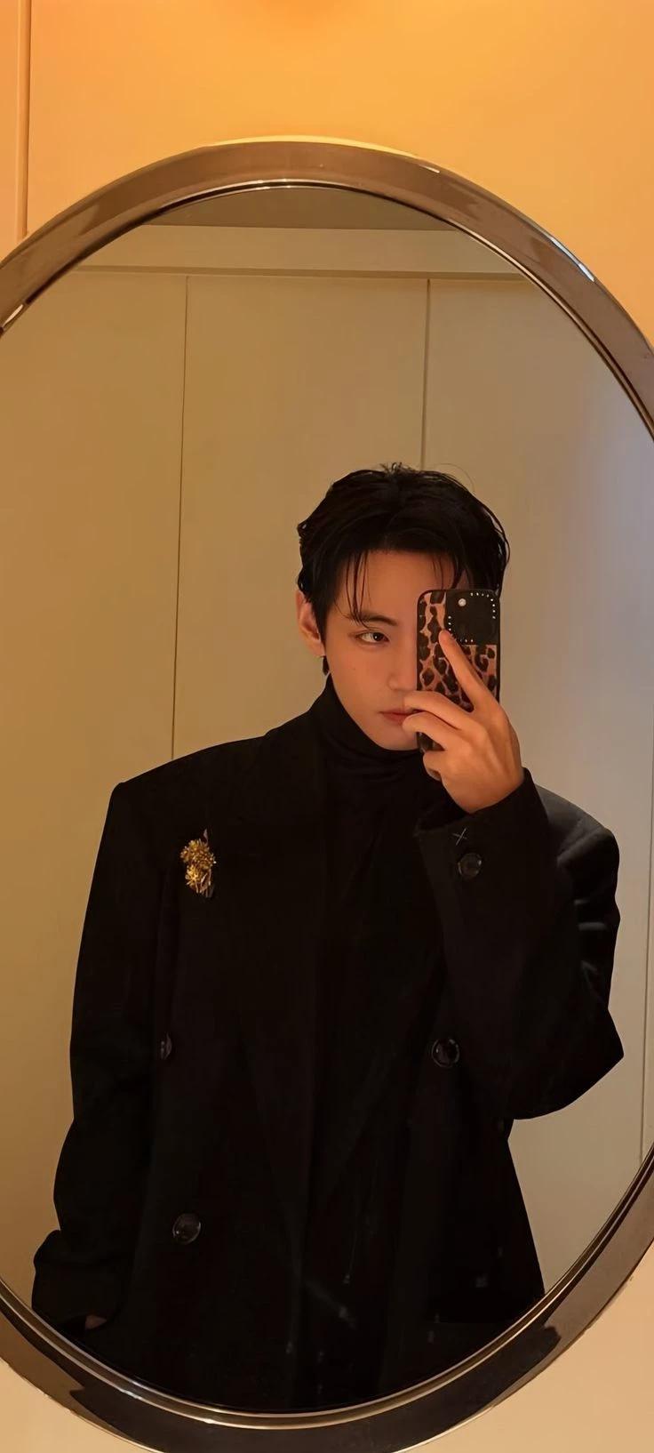 Kim taehyung thumbnail