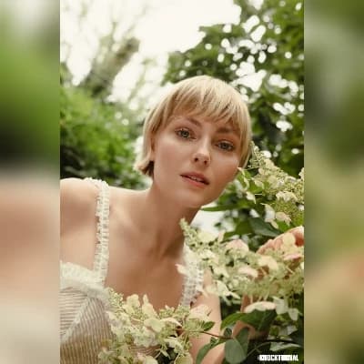 AnnaSophia Robb thumbnail