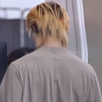 Hwang Hyunjin thumbnail