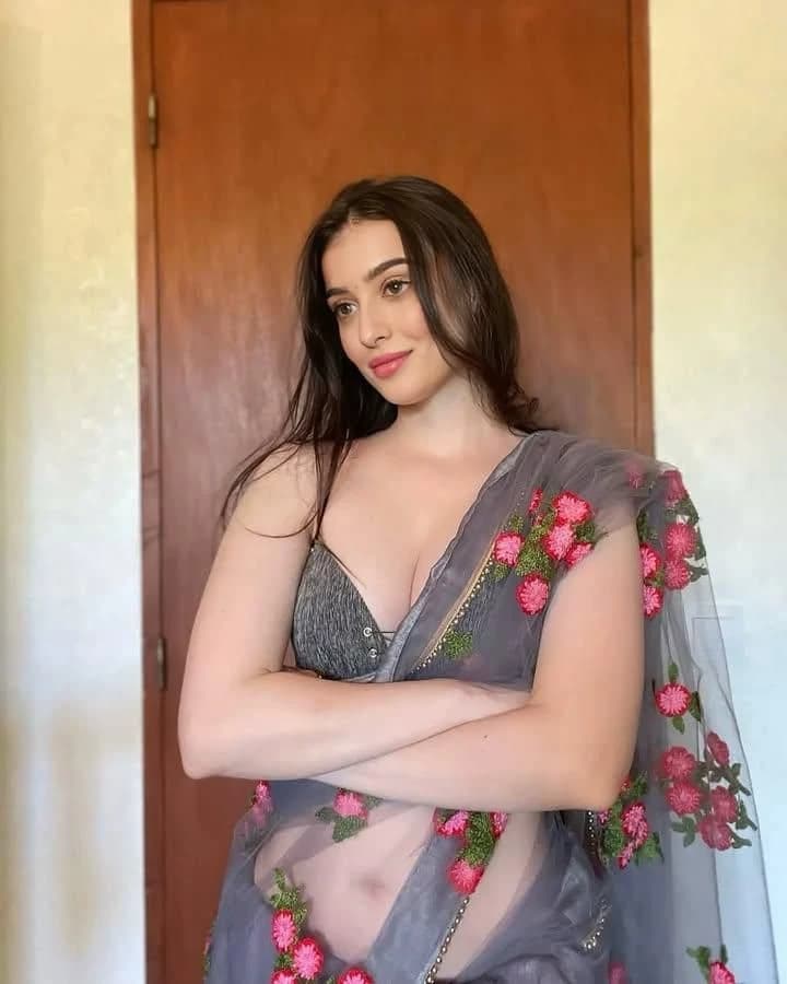 Saniya  thumbnail