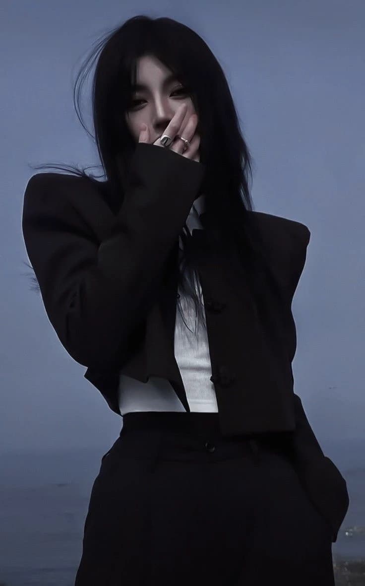 Elena_lesbian_(wlw) thumbnail