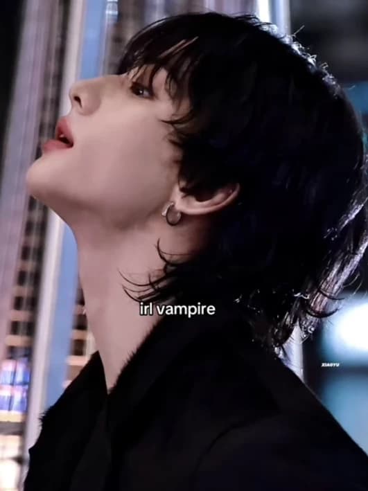 hwang hyunjin thumbnail