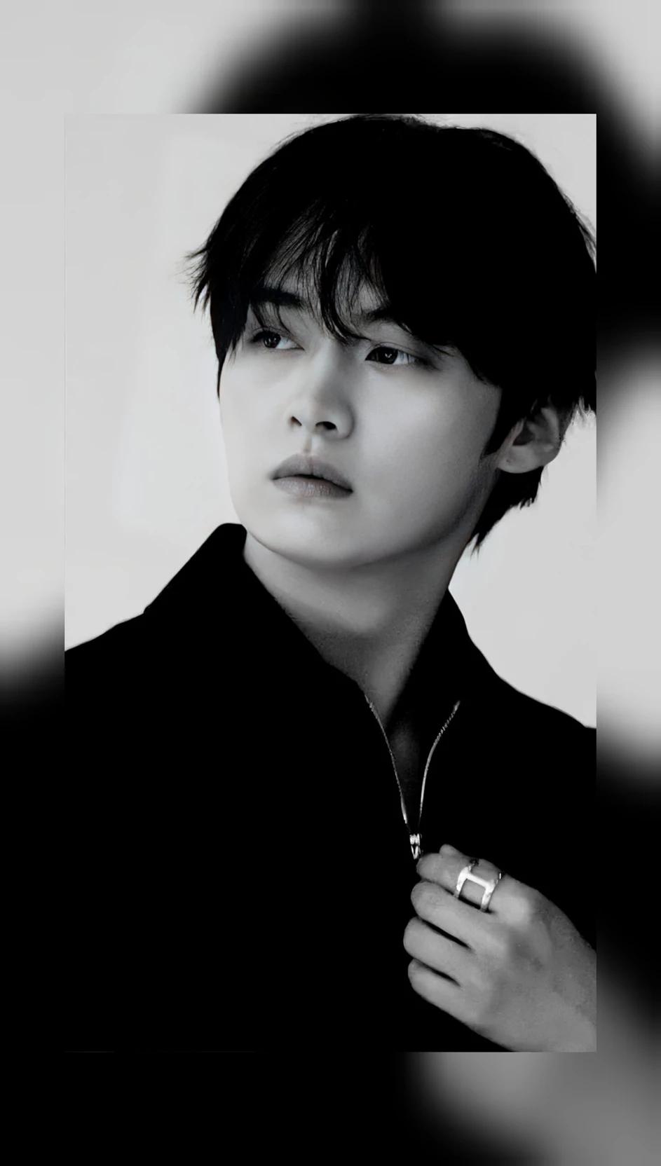 Lee know. thumbnail