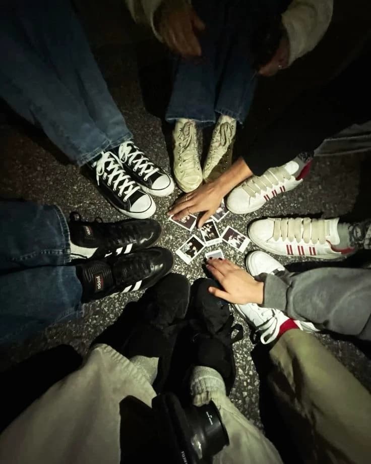 Groups of friends thumbnail