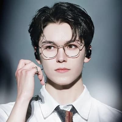 Chwe Vernon Hansol (Prince)  thumbnail