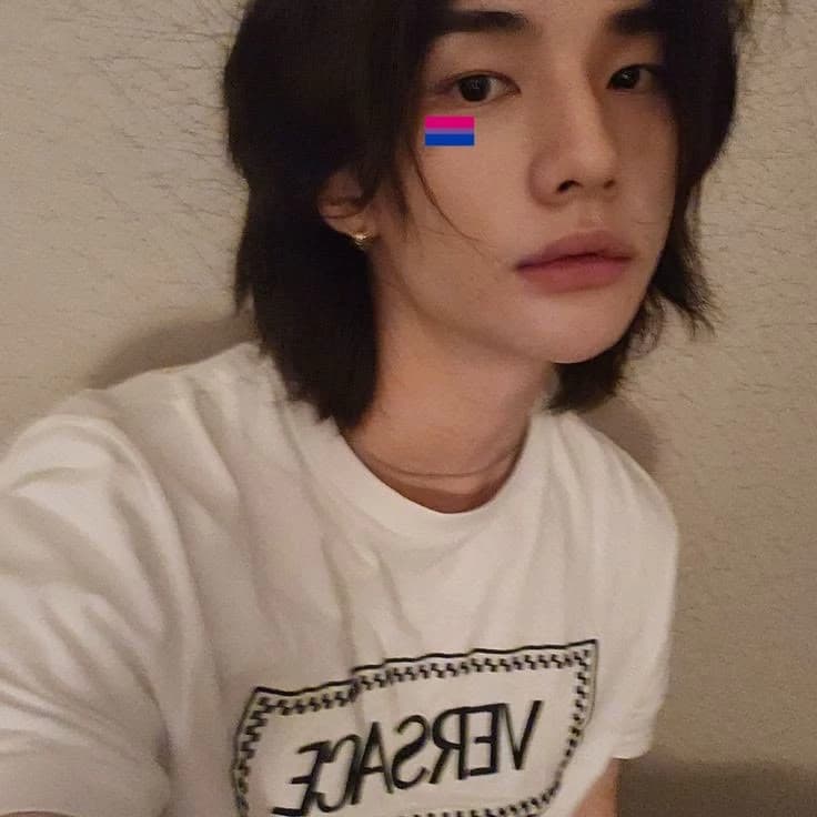 Hyunjin thumbnail