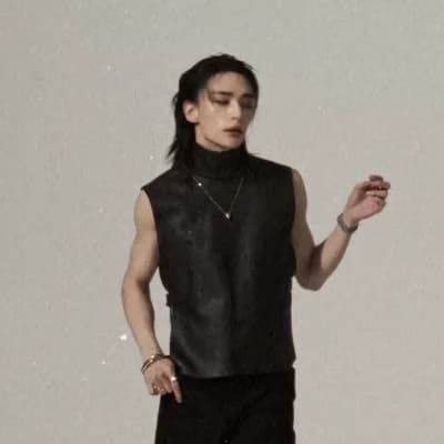 Hwang Hyunjin  thumbnail
