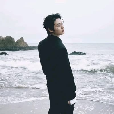 Lee know thumbnail