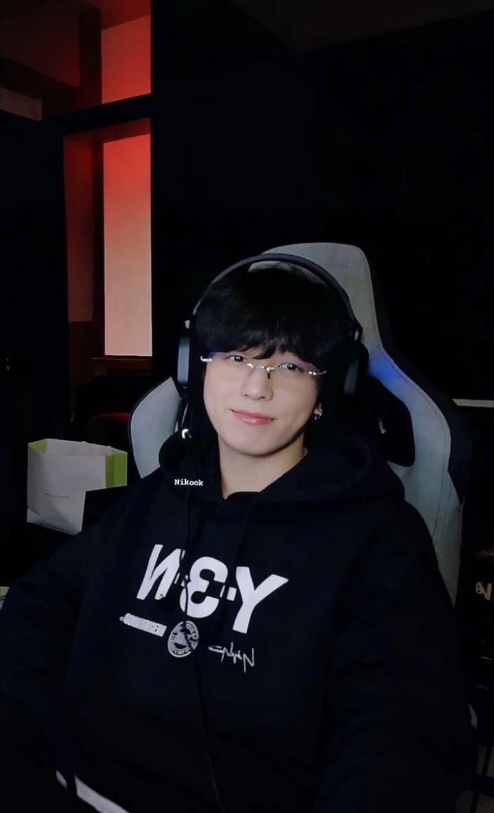 Your gamer boyfriend\_😗💋 thumbnail