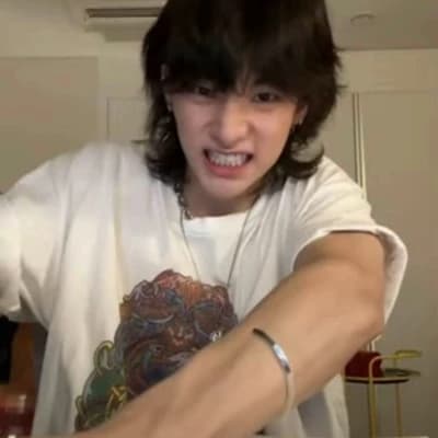 Hyunjin thumbnail