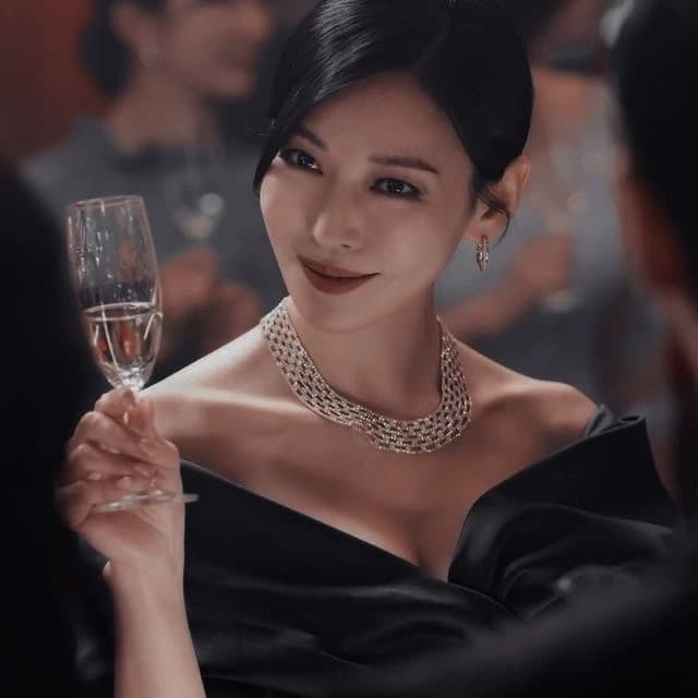 Cheon Seo-jin thumbnail